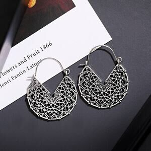 NWT silver tone boho Filigree Hoop Earrings